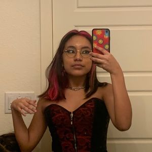 Meet your Posher, Yuri